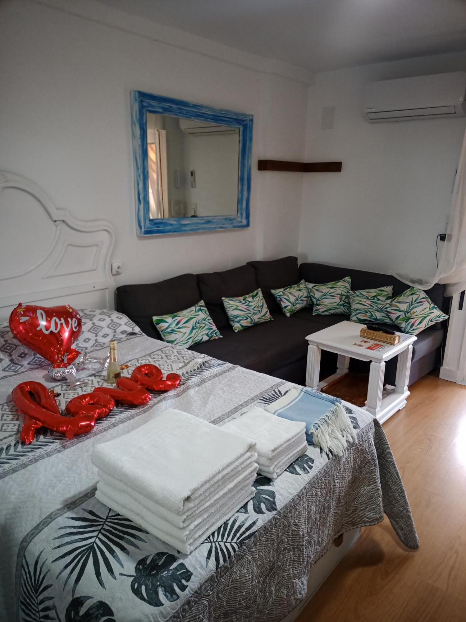 Sweet Home Benalmadena, Estudio Con Vistas Al Mar Y Excelente Conexion Wifi, Para No Fumadores, Con Piscinas, Sea Views, With Swimming Pools, Completely Renovated, Ideal For Older People, Bright With Morning Sun, No Smoking Dış mekan fotoğraf